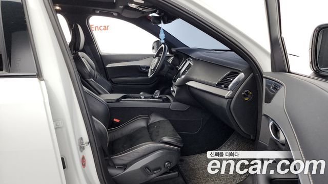 Volvo XC90 2021 thumb 11
