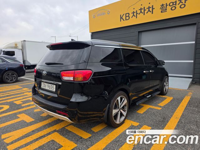 Kia Carnival 2014 thumb 4