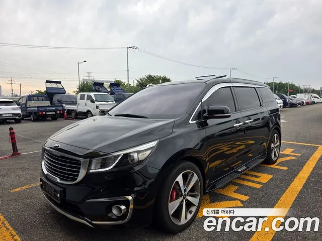 Kia Carnival 2014 thumb 11