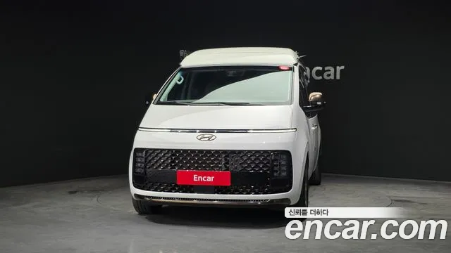 Hyundai Staria 2024 thumb 4
