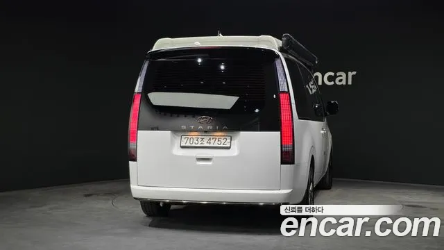 Hyundai Staria 2024 thumb 5