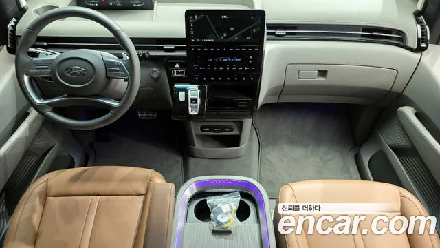Hyundai Staria 2024 thumb 8
