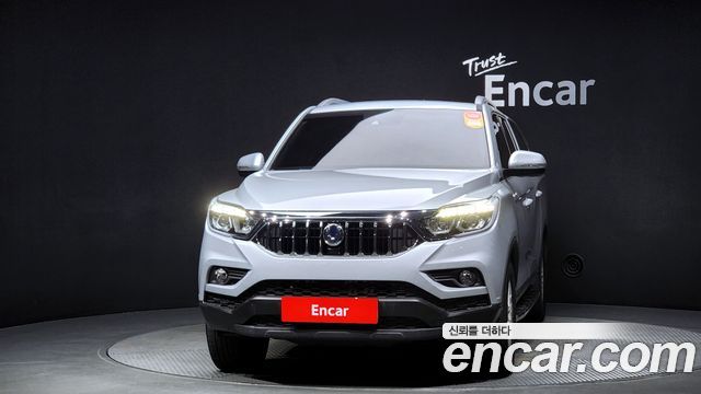 SsangYong Rexton 2019 thumb 4