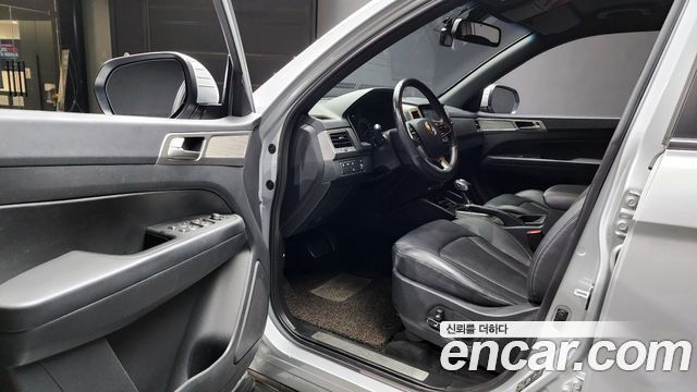 SsangYong Rexton 2019 thumb 12
