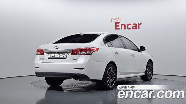 Renault Korea SM5 2013 thumb 3