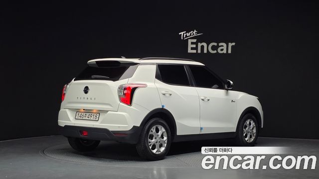 SsangYong Tivoli 2021 thumb 3