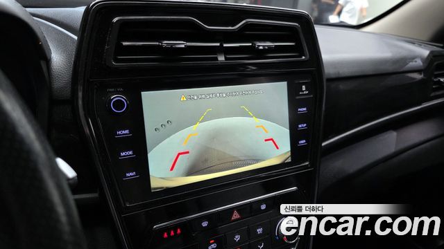 SsangYong Tivoli 2021 thumb 12