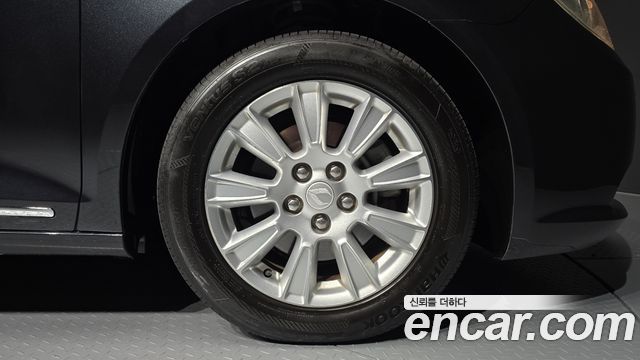 Chevrolet Alpheon 2013 thumb 6