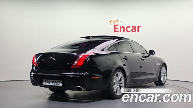 Jaguar XJ 2013 thumb 3
