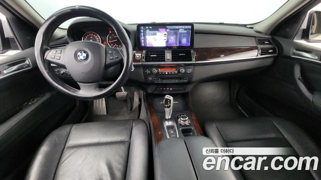 BMW X5 2010 thumb 8