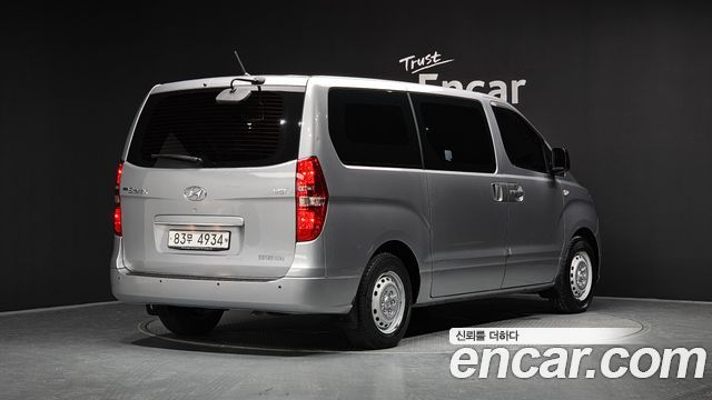 Hyundai Starex 2019 thumb 3