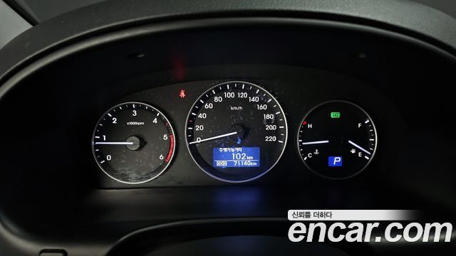 Hyundai Starex 2019 thumb 8