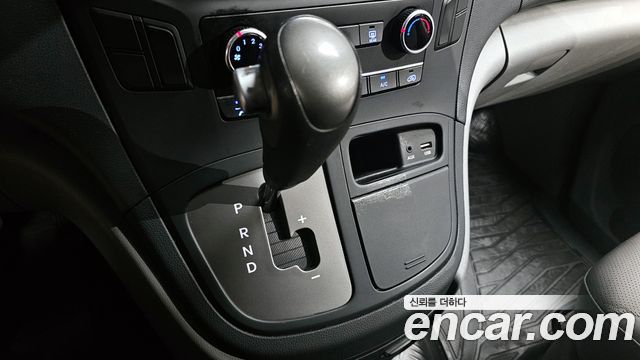 Hyundai Starex 2019 thumb 9