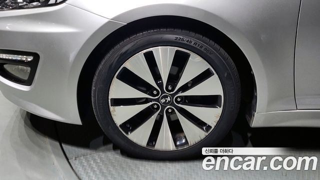 Kia K5 2012 thumb 6
