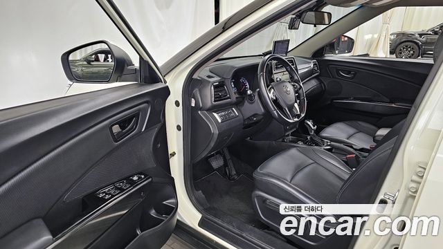 SsangYong Tivoli 2020 thumb 10