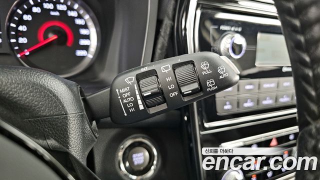 SsangYong Tivoli 2020 thumb 12