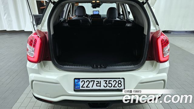 SsangYong Tivoli 2020 thumb 11