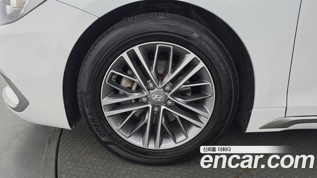 Hyundai Grandeur 2017 thumb 5