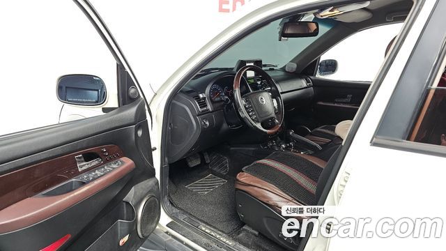 SsangYong Rexton 2011 thumb 12