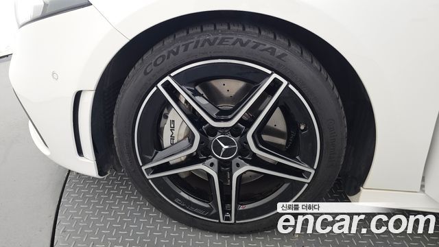 Mercedes-Benz A-Class 2020 thumb 5