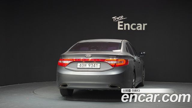 Hyundai Grandeur 2011 thumb 4