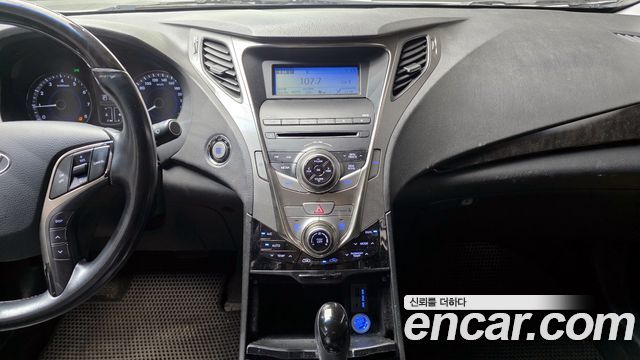 Hyundai Grandeur 2011 thumb 12