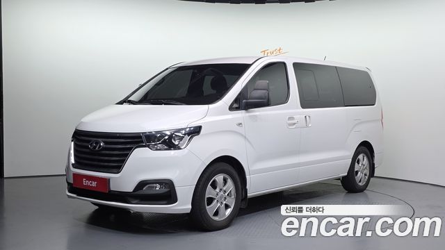 Hyundai Starex 2018 thumb 2