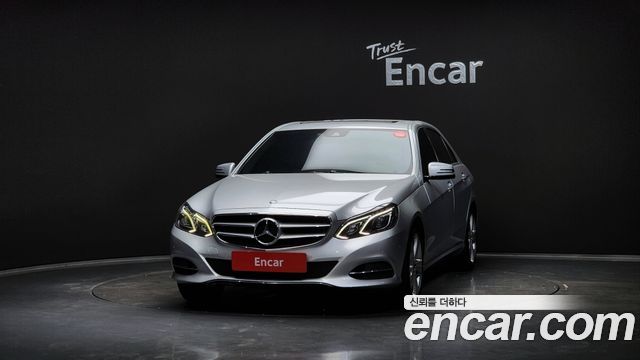 Mercedes-Benz E-Class 2013 thumb 4