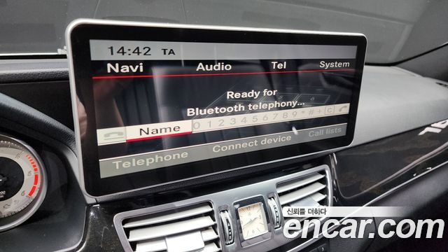 Mercedes-Benz E-Class 2013 thumb 11
