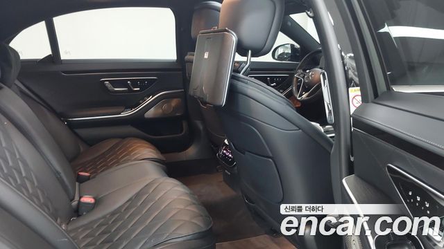 Mercedes-Benz S-Class 2022 thumb 11