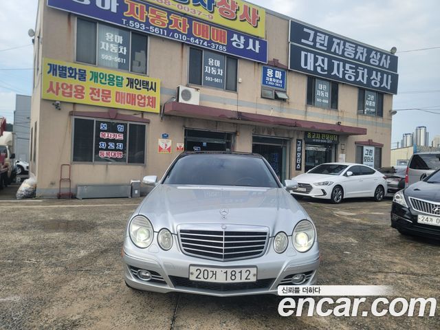 Mercedes-Benz E-Class 2008 thumb 3