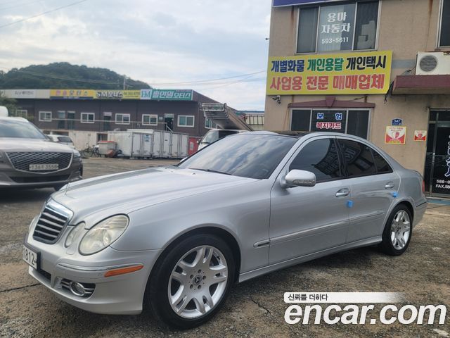 Mercedes-Benz E-Class 2008 thumb 9