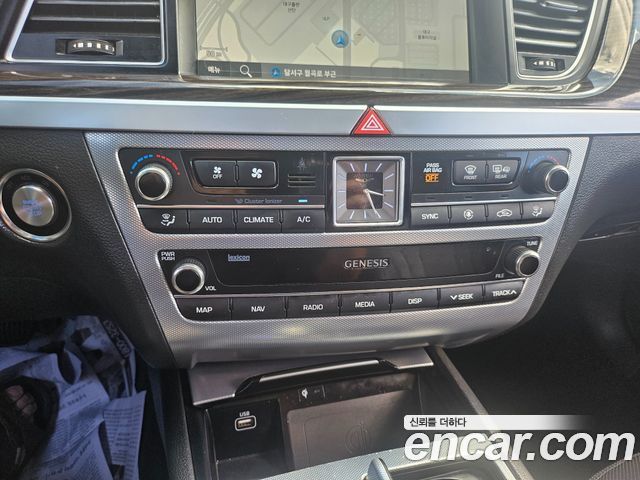 Genesis G80 2019 thumb 11