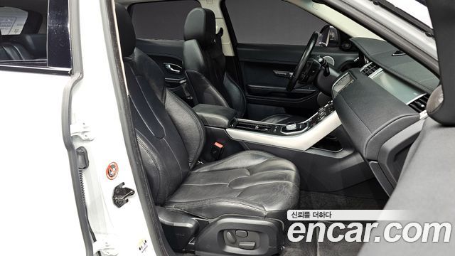 Land Rover Range Rover Evoque 2015 thumb 11