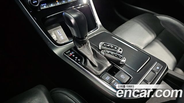 Hyundai Grandeur 2017 thumb 9