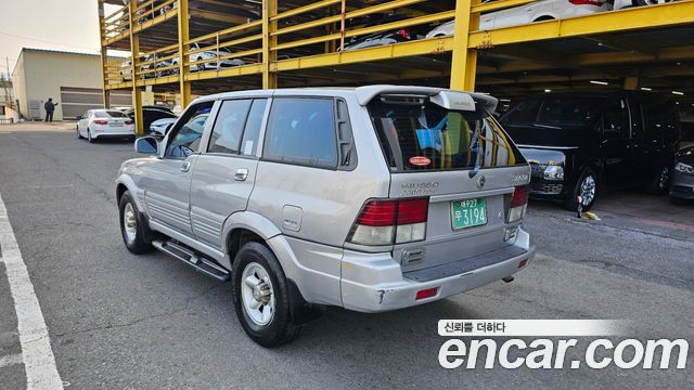 SsangYong Musso 1997 thumb 5