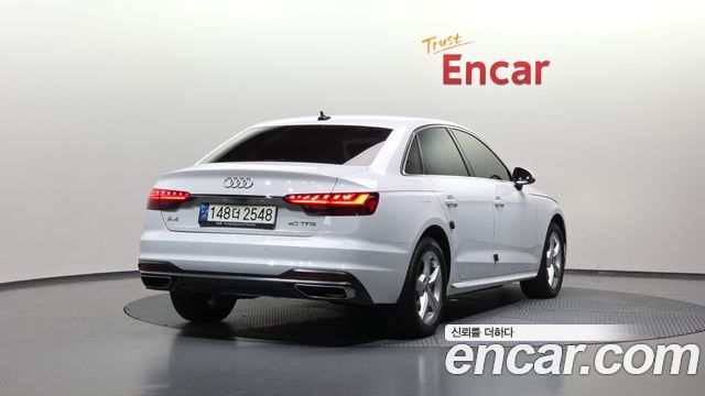 Audi A4 2021 thumb 3
