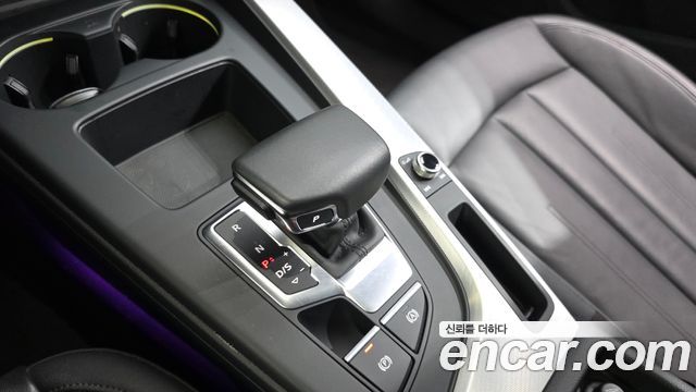 Audi A4 2021 thumb 10