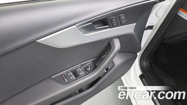Audi A4 2021 thumb 12