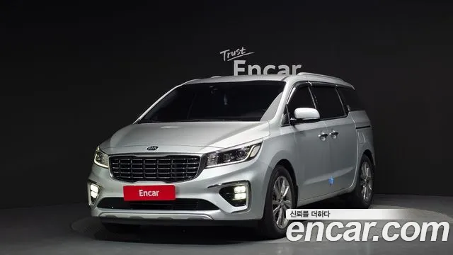 Kia Carnival 2019 thumb 2