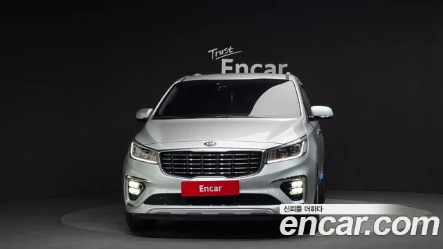 Kia Carnival 2019 thumb 3