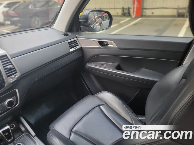 SsangYong Rexton 2019 thumb 10