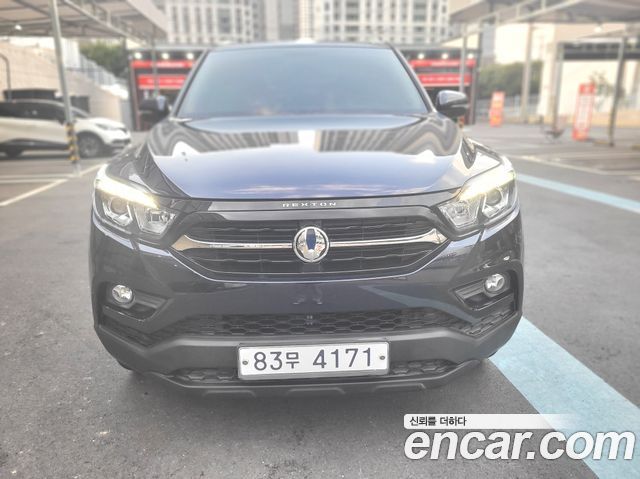 SsangYong Rexton 2019 thumb 11