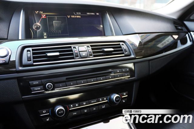 BMW 5 серии 2014 thumb 10