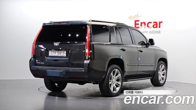 Cadillac Escalade 2018 thumb 3