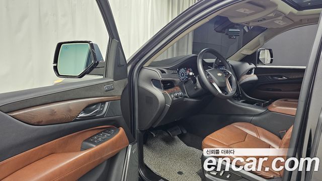 Cadillac Escalade 2018 thumb 10