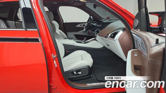 BMW XM 2023 thumb 11