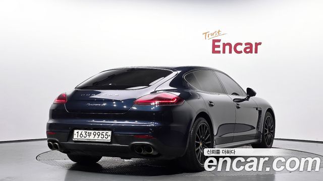 Porsche Panamera 2014 thumb 3