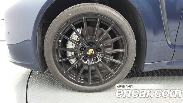 Porsche Panamera 2014 thumb 6