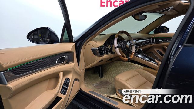 Porsche Panamera 2014 thumb 12